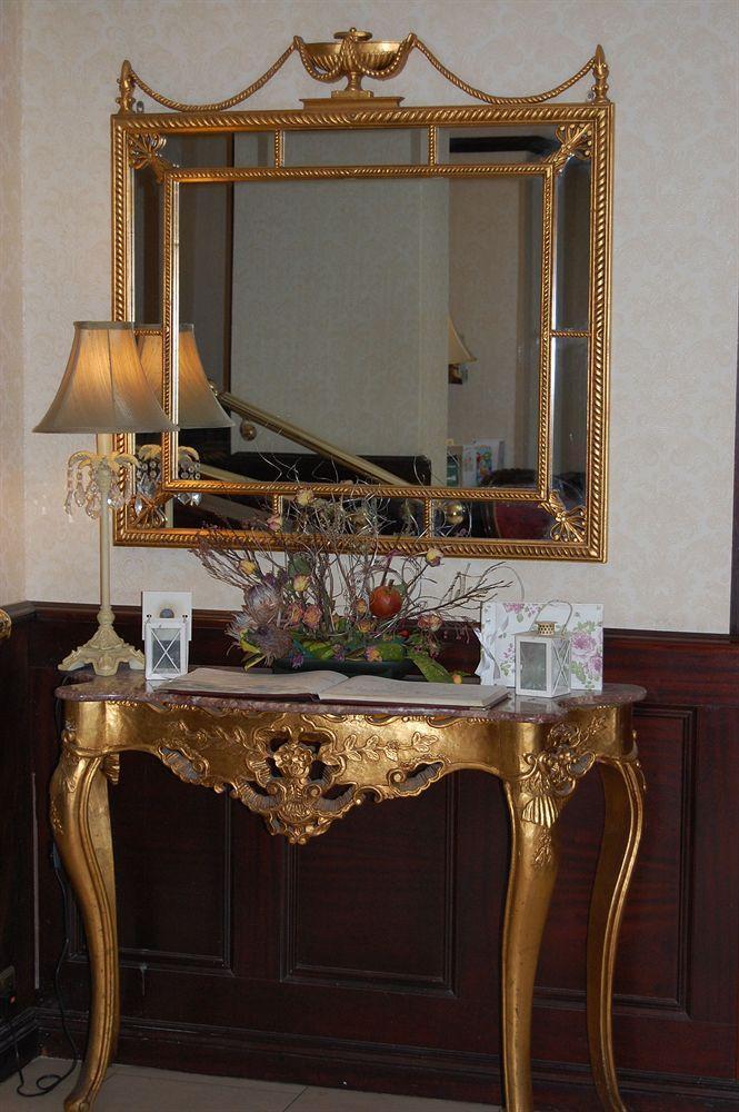 Dooly'S Hotel Birr Extérieur photo